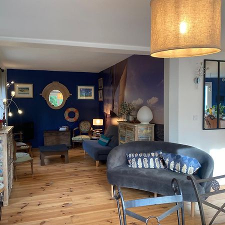 Villa Les Terrasses Dans La Nature Avec Piscine A 2 Pas De Lyon, Metro A 15Mn A Pied Pour Lyon Centre En 10Mn Ou Bus A 300M Pour Lyon Centre ウラン エクステリア 写真