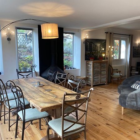 Villa Les Terrasses Dans La Nature Avec Piscine A 2 Pas De Lyon, Metro A 15Mn A Pied Pour Lyon Centre En 10Mn Ou Bus A 300M Pour Lyon Centre ウラン エクステリア 写真