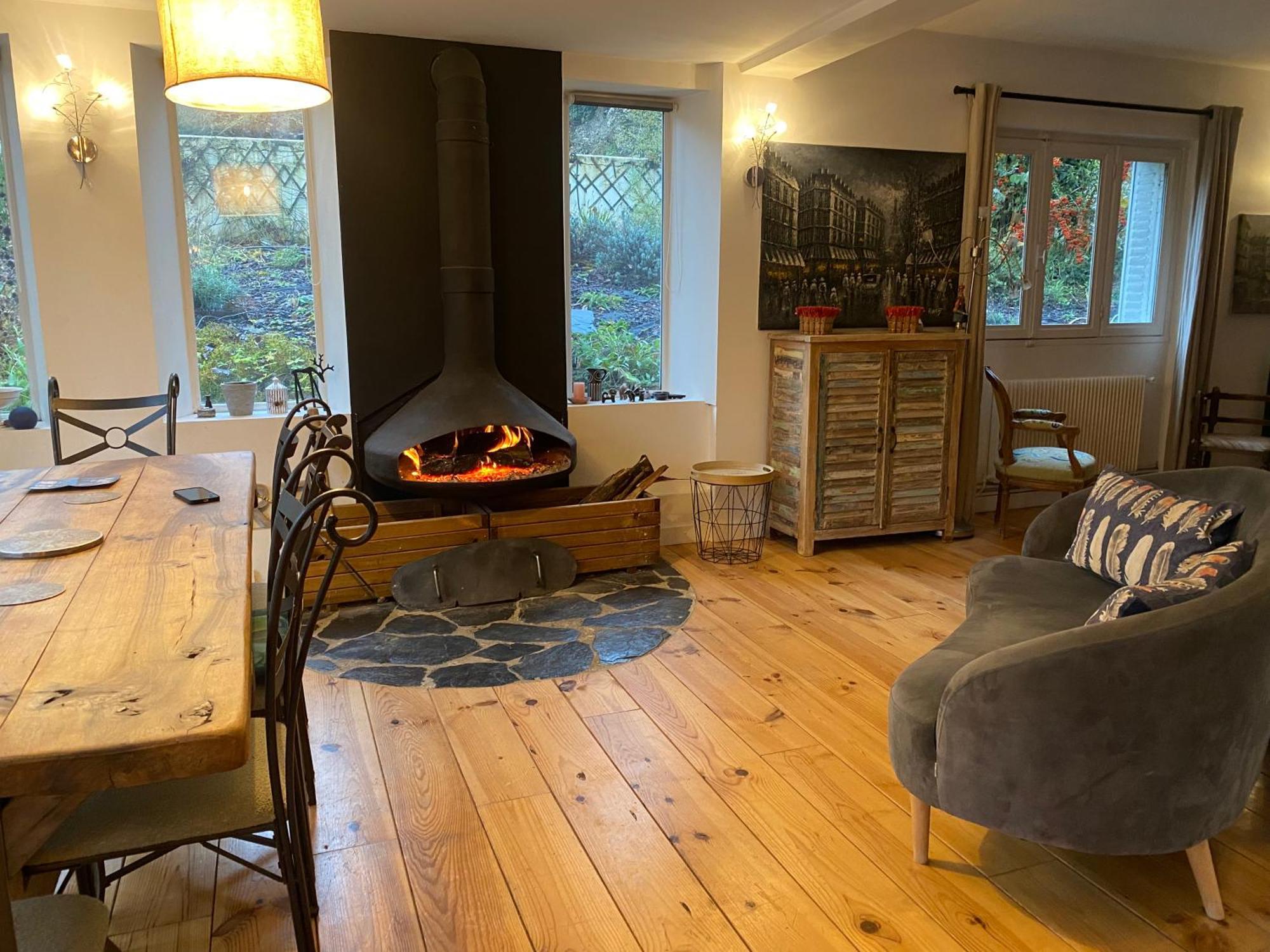 Villa Les Terrasses Dans La Nature Avec Piscine A 2 Pas De Lyon, Metro A 15Mn A Pied Pour Lyon Centre En 10Mn Ou Bus A 300M Pour Lyon Centre ウラン エクステリア 写真