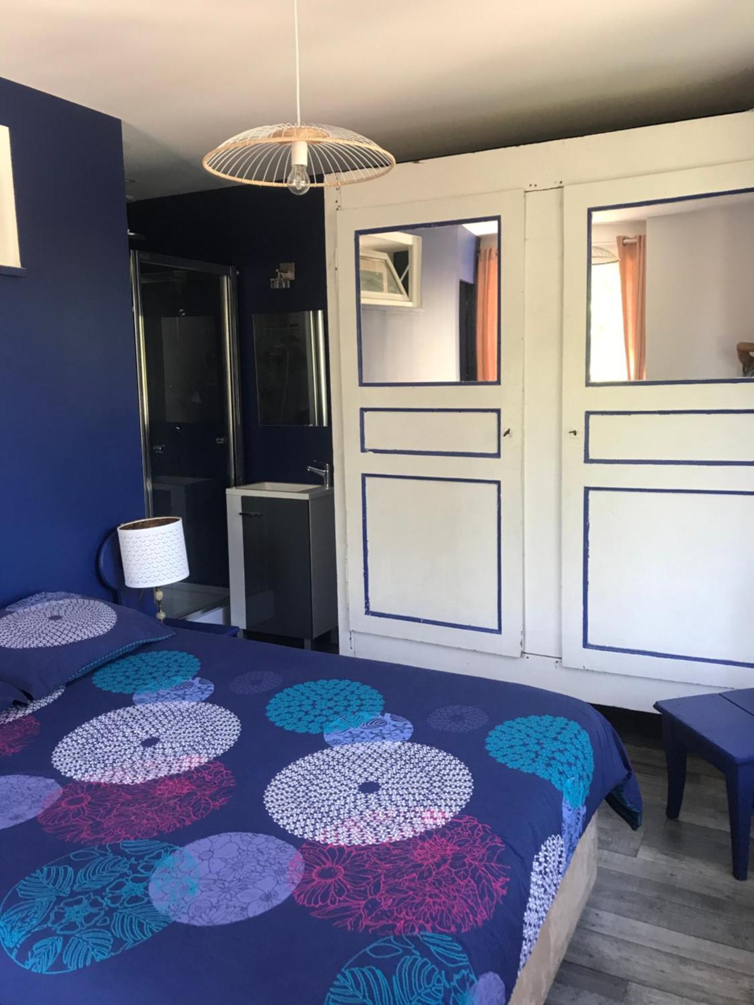 Villa Les Terrasses Dans La Nature Avec Piscine A 2 Pas De Lyon, Metro A 15Mn A Pied Pour Lyon Centre En 10Mn Ou Bus A 300M Pour Lyon Centre ウラン エクステリア 写真